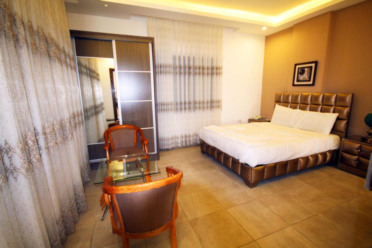 سما عمان للشقق الفندقية Sama Amman Hotel Apartments Esterno foto