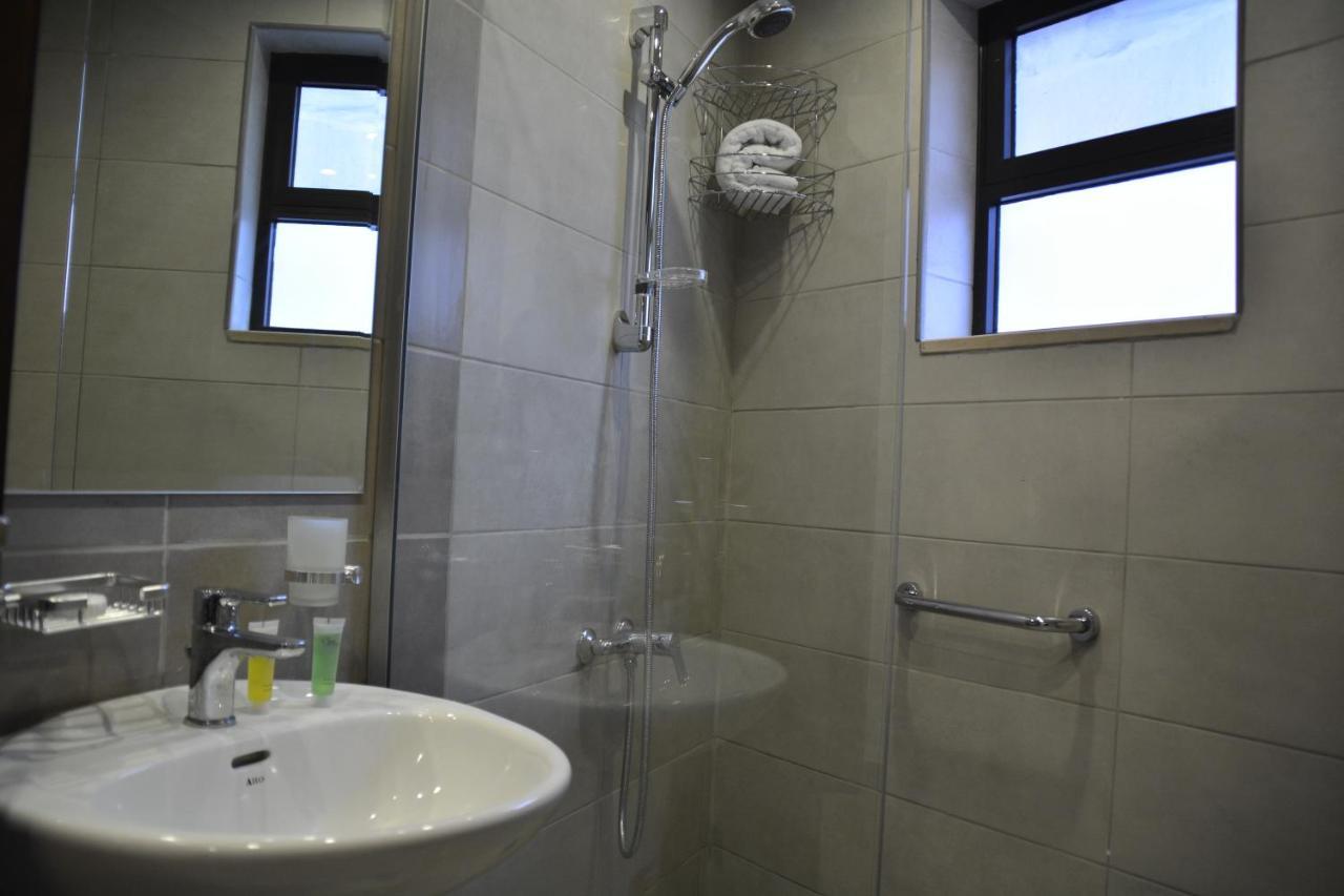 سما عمان للشقق الفندقية Sama Amman Hotel Apartments Esterno foto